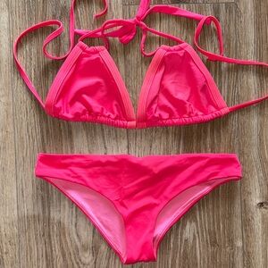 Women’s Hot Pink Triangle Bikini Set - Classic Two-Piece Swim